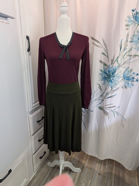 Ann Taylor Sweaters - Romantic Dark Academia Preppy Twee Feminine Fall Burgundy Bow Knit Sweater, SP